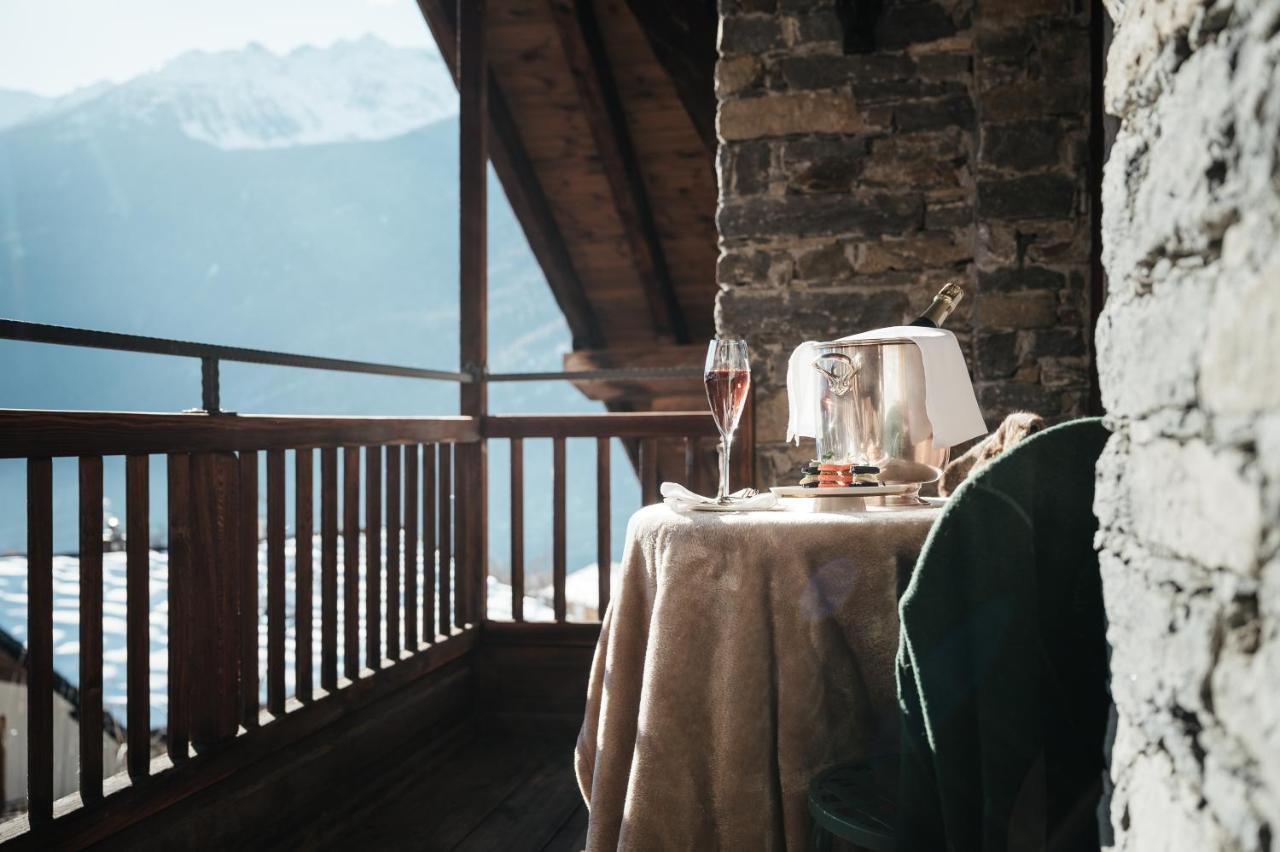 Relais Mont Blanc Hotel & Spa Ла Сале Екстериор снимка