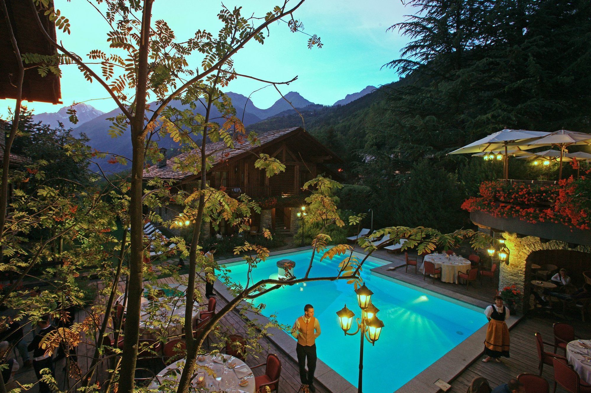 Relais Mont Blanc Hotel & Spa Ла Сале Екстериор снимка